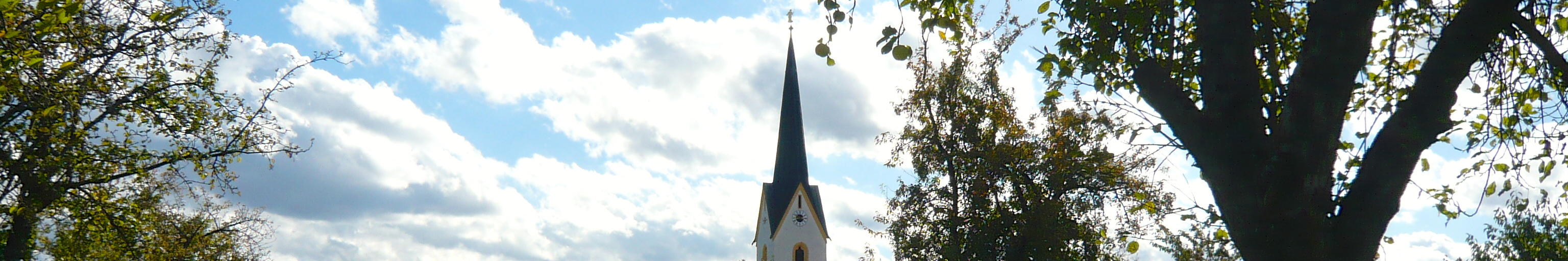 Header-Bild: Turm von St. Leonhard, Leonhardspfunzen, Oktober 2013, © Florian Eichberger
