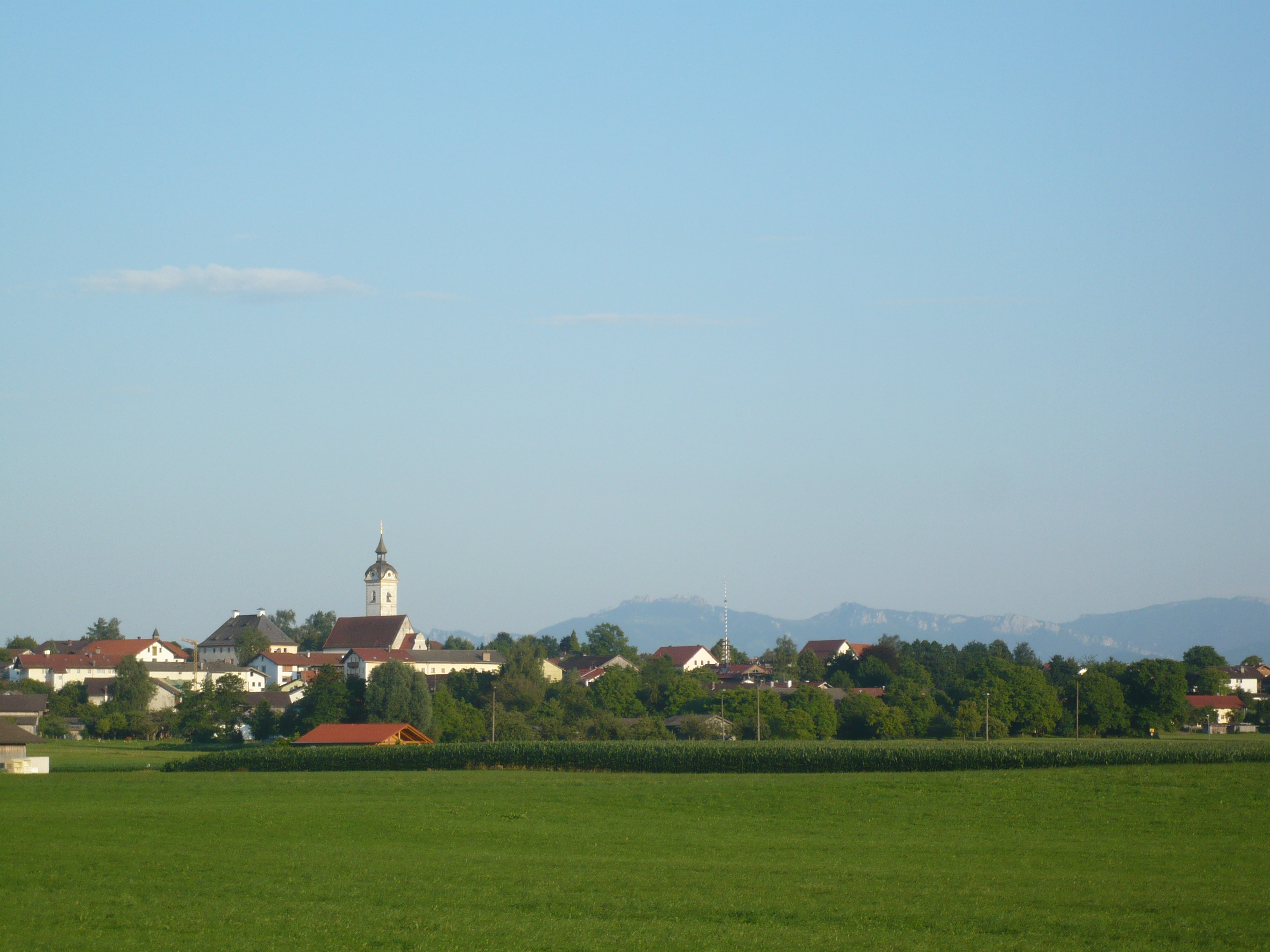 Vogtareuth mit Pfarrkirche St. Emmeram, © Florian Eichberger