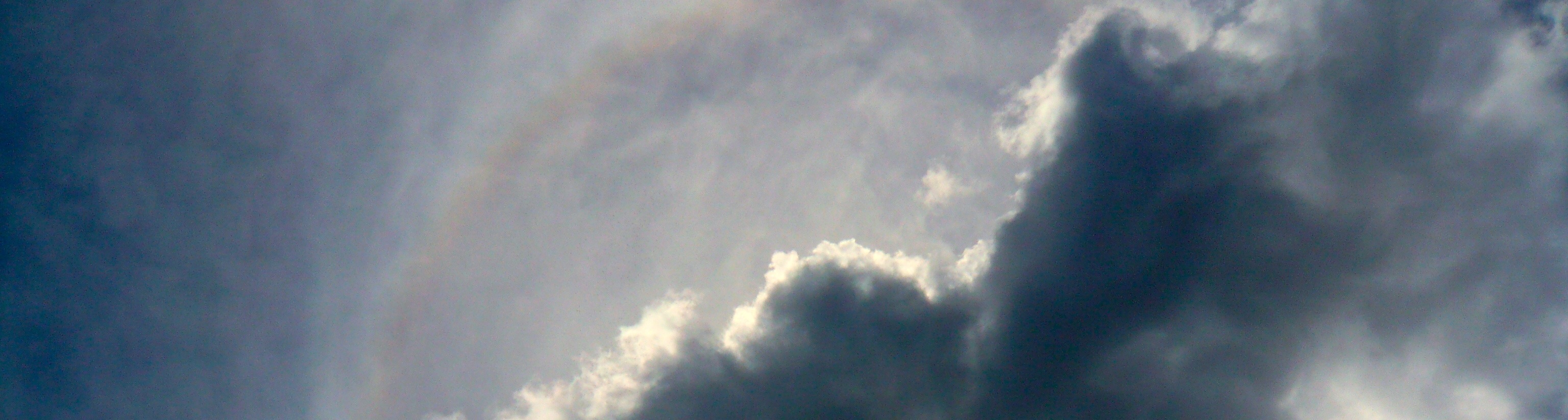 Sonne hinter Wolken