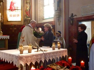 Verabschiedung von Anni Demmel nach 30 Jahren Dienst als Mesnerin in St. Peter, Schwabering