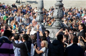 Papstaudienz auf dem Petersplatz