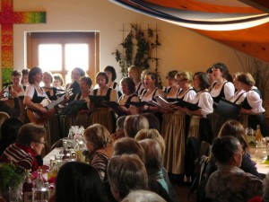 90 Jahre Frauengemeinschaft Vogtareuth: Frauenchor