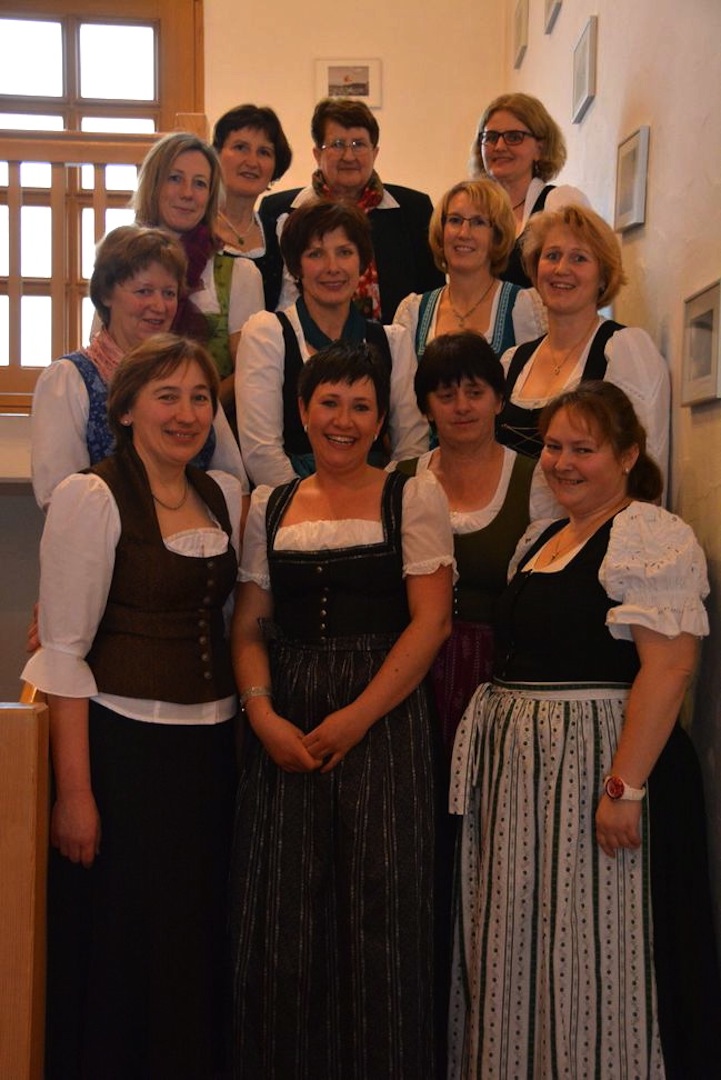 90 Jahre Frauengemeinschaft Vogtareuth: Gruppenbild