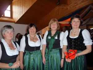 90 Jahre Frauengemeinschaft Vogtareuth: Glückwünsche der Zaiseringer Frauen