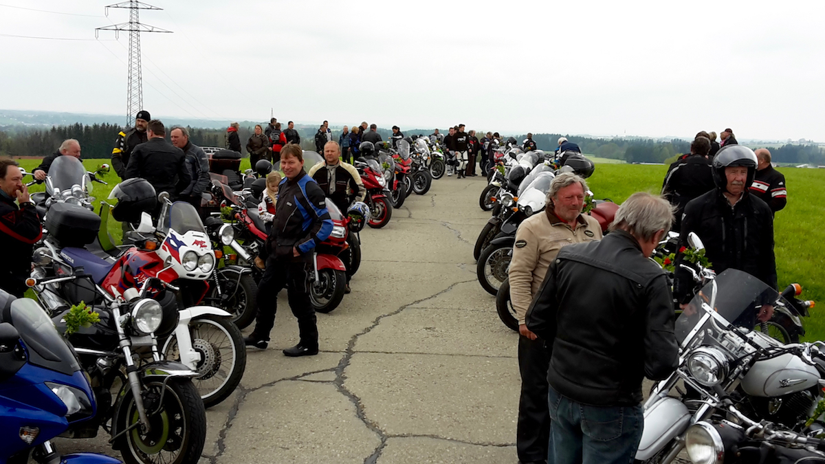 Motorradweihe am Eglhamer Kreuz 2016
